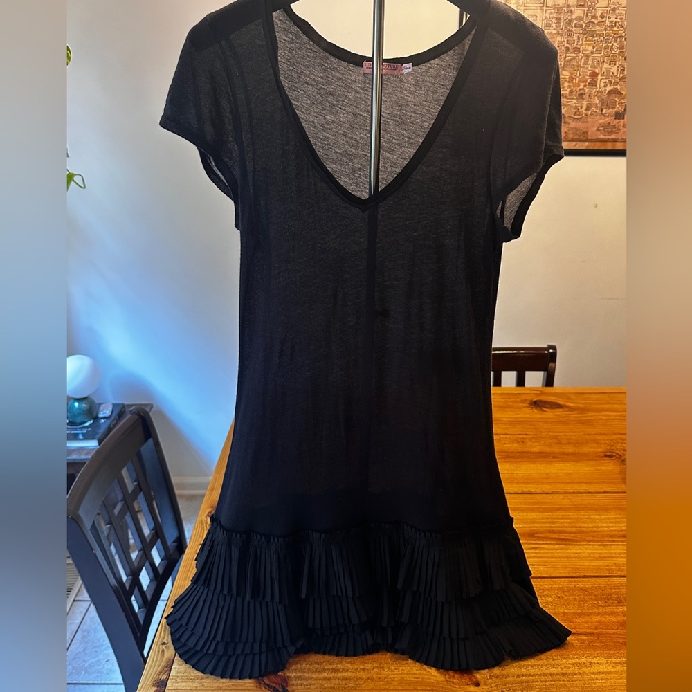 Juicy Couture Black V-Neck Dress with Pleated Bottom Vintage Y2K Size Large